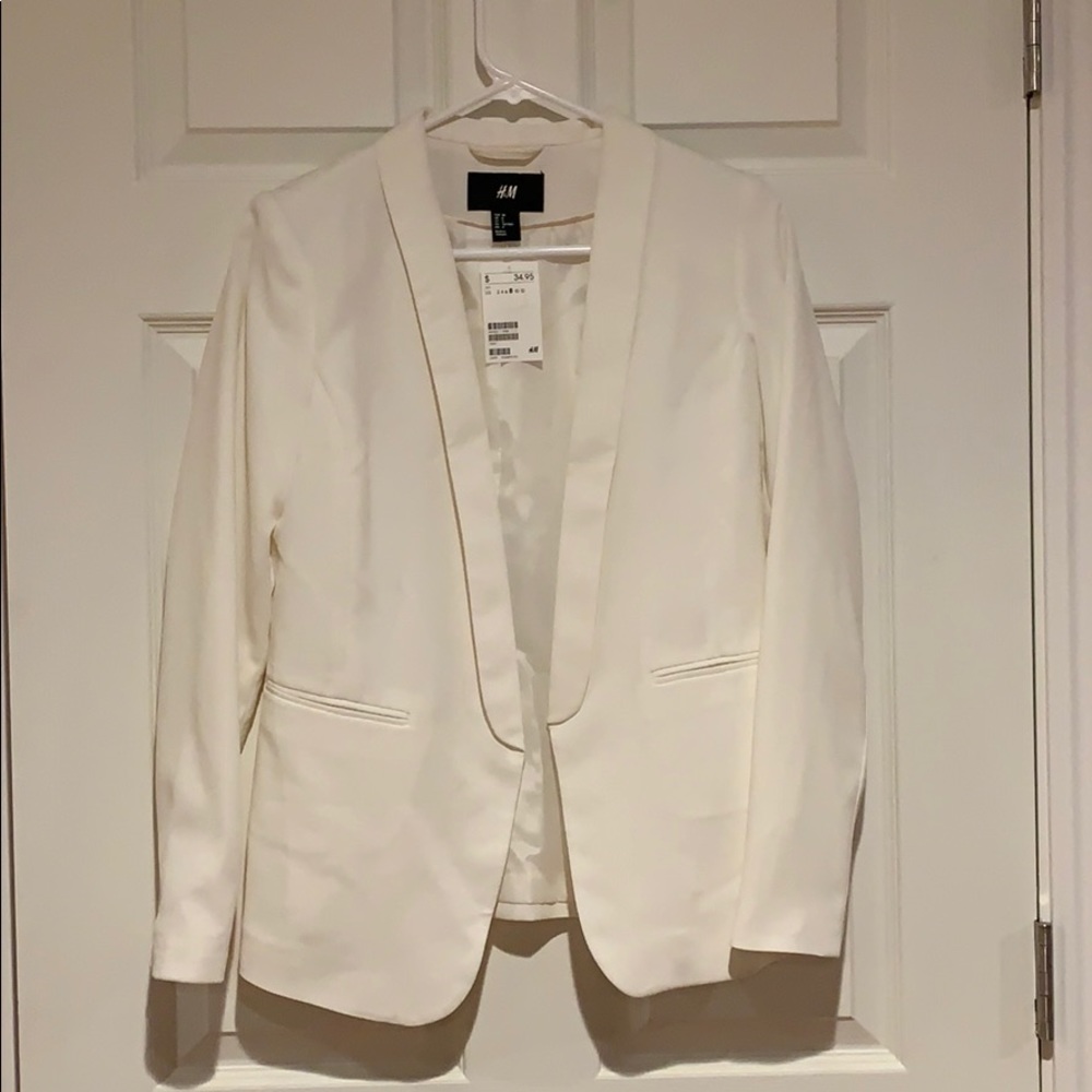 H&M | NWT white blazer
